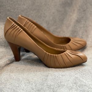 Mossimo tan heel